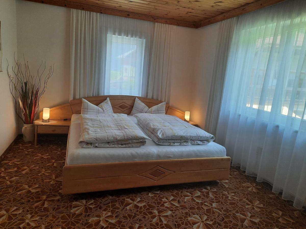 Haus Gruenwald Apartman Gosau Kültér fotó